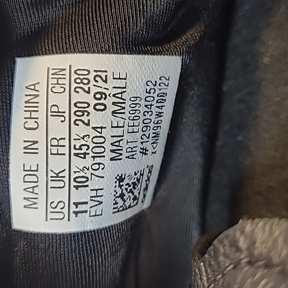 Adidas Original Ozweego Black Athletic Shoes - Picture 11 of 11